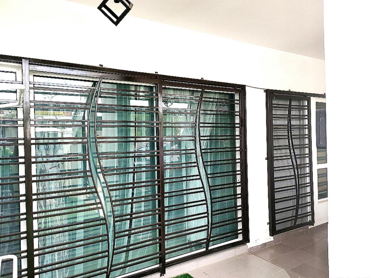 Naira Homestay Kota Bharu ,Wakaf Che Yeh 4 Bilik 3 Aircond Exterior foto